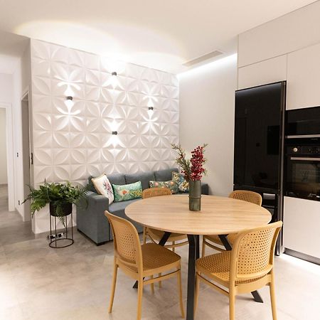 Billmar Luxury Apartment In The Center Of 기티오 외부 사진
