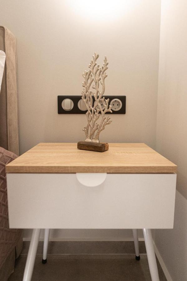 Billmar Luxury Apartment In The Center Of 기티오 외부 사진