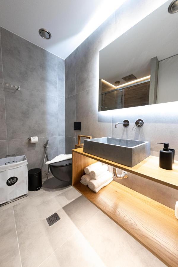 Billmar Luxury Apartment In The Center Of 기티오 외부 사진