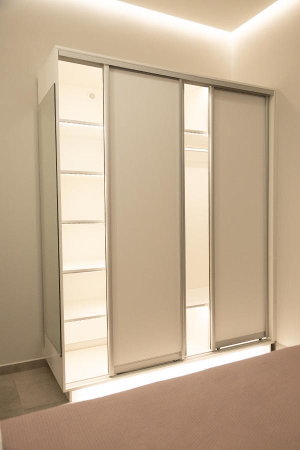 Billmar Luxury Apartment In The Center Of 기티오 외부 사진